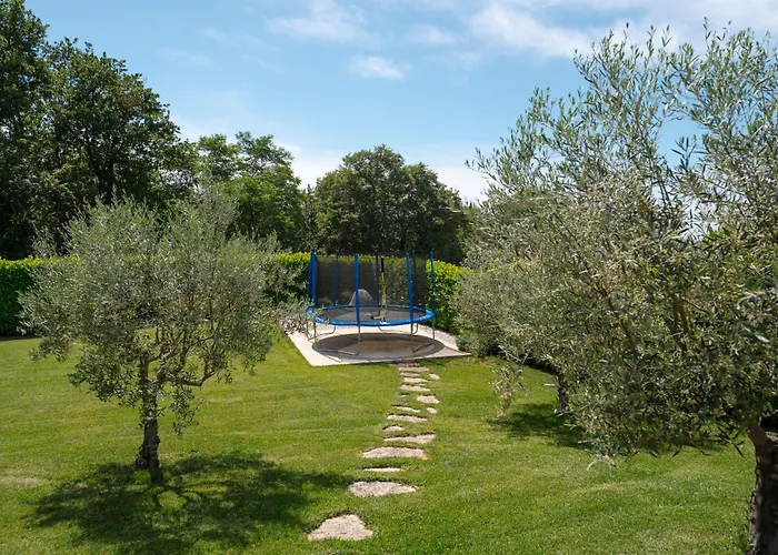 Maria Markovici Vila Vizinada