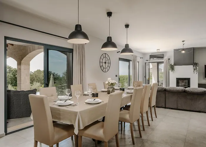 빌라 Maria Markovici