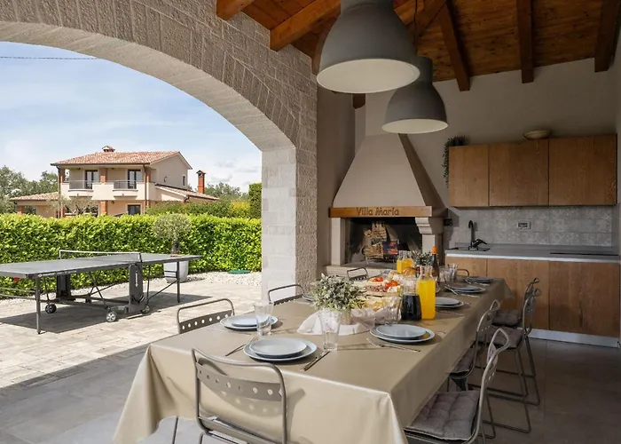 Maria Markovici 비지나다